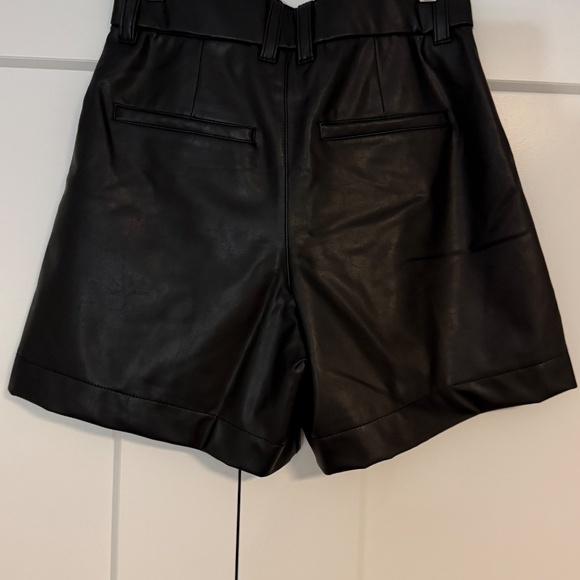 Abercrombie Vegan Leather Shorts - Picture 2 of 2